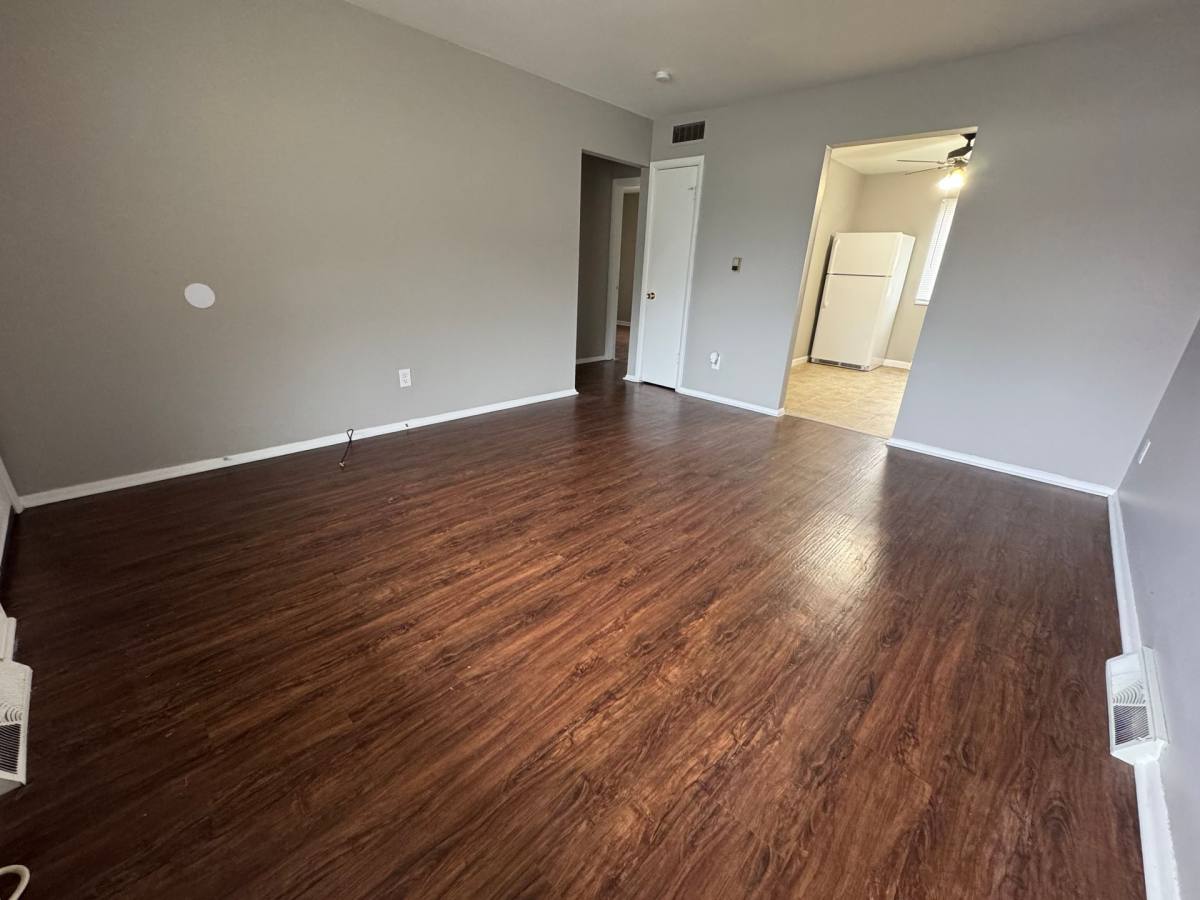 Apartment for rent at 3906 W Sylvania Ave, Toledo, OH 43623