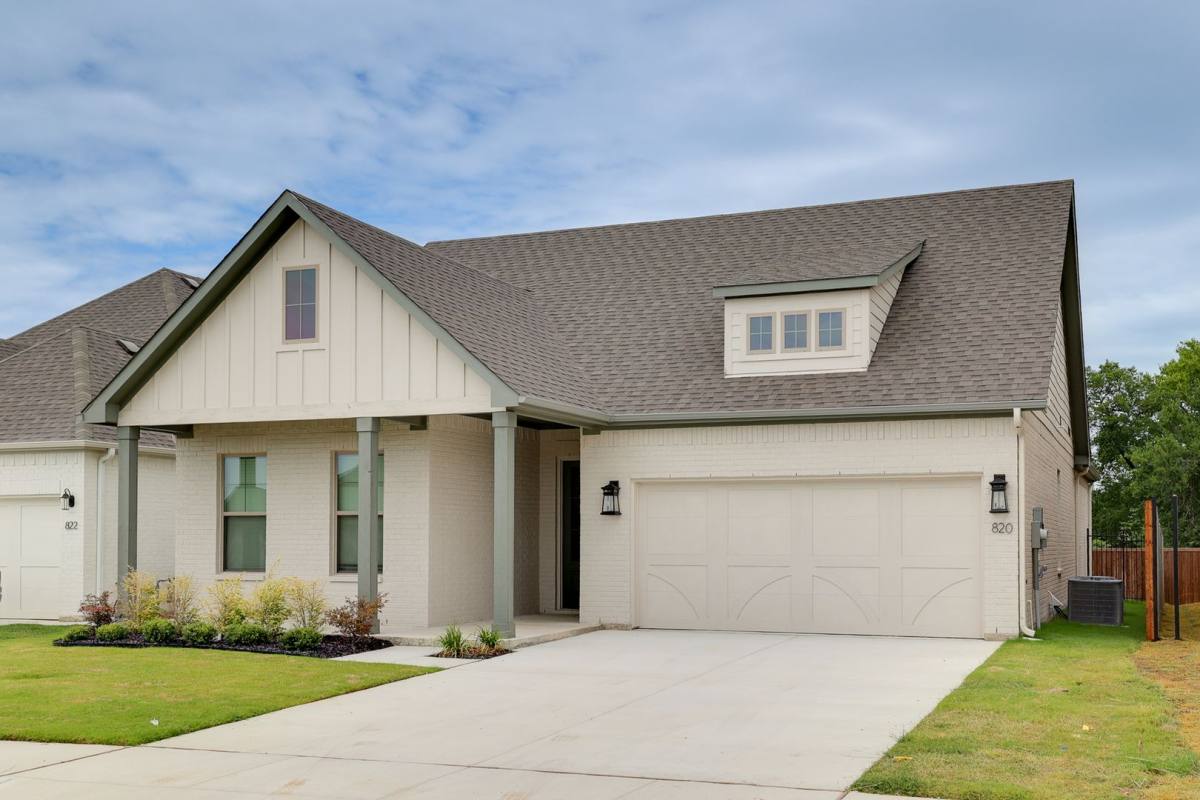 House for rent at 820 Mallard Dr, Aledo, TX 76008