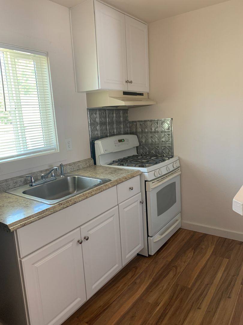 Apartment for rent at 450 N Cloverdale Blvd, Cloverdale, CA 95425