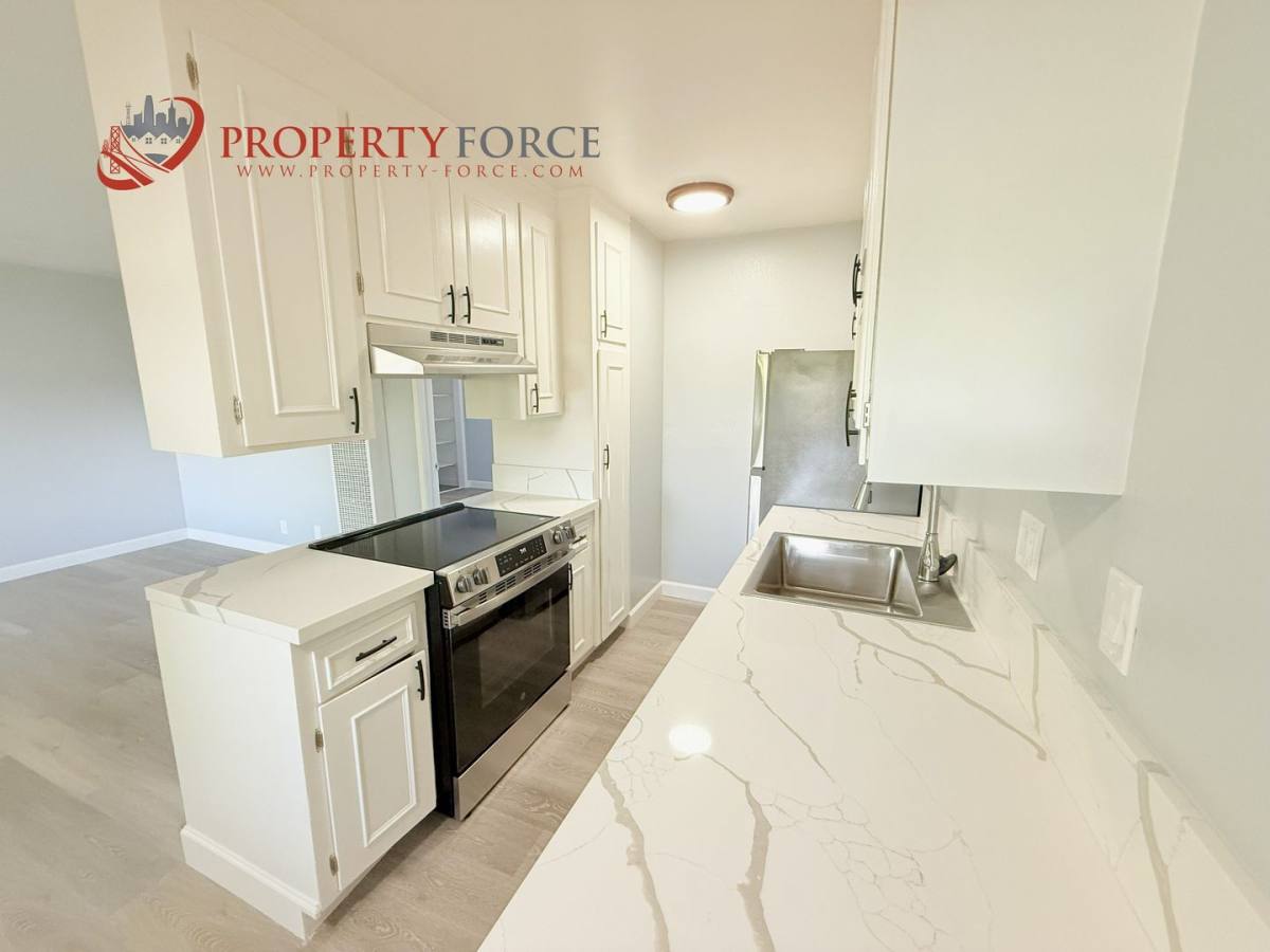 Apartment for rent at 1227 Ebener St, Redwood City, CA 94061
