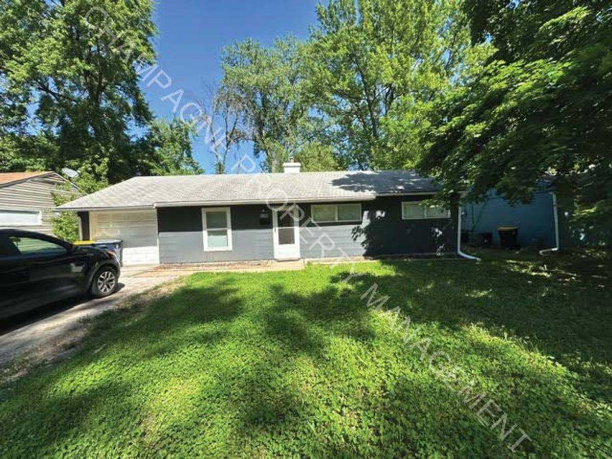House for rent at 10923 Bennington Ave, Kansas City, MO 64134