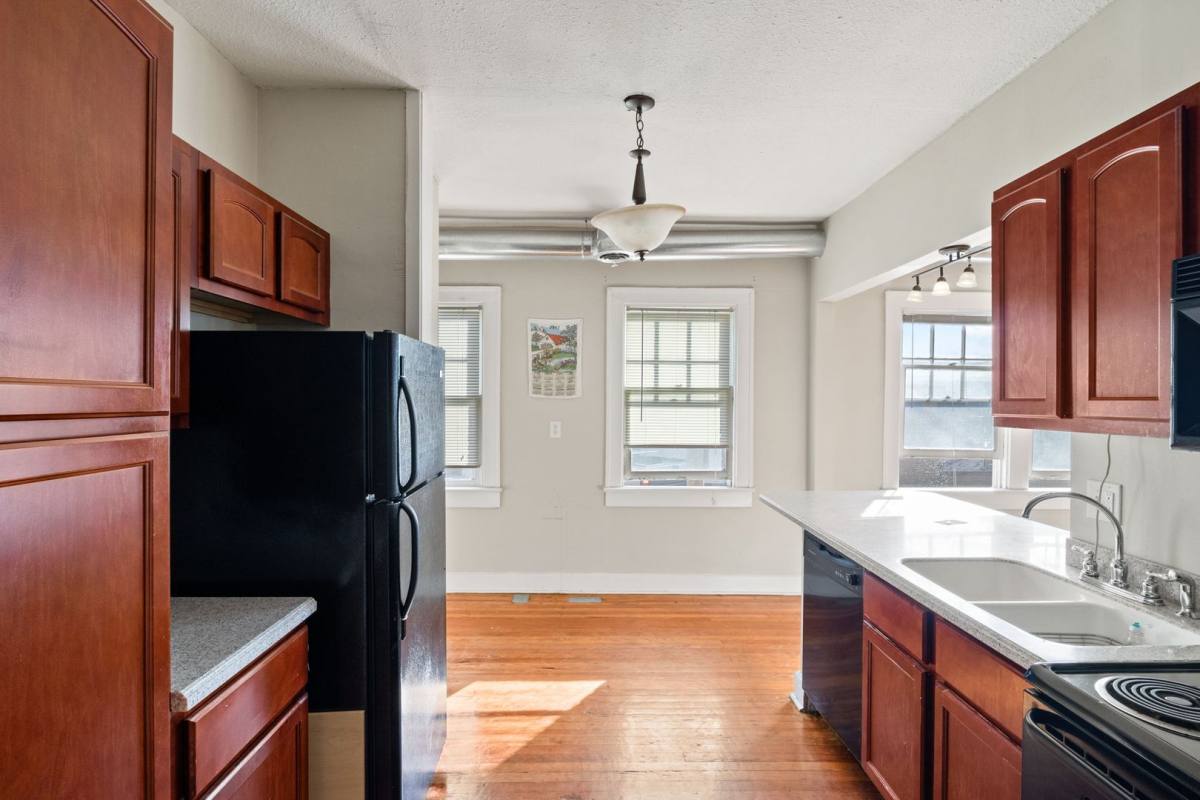 Apartment for rent at 5750 E Washington St, Indianapolis, IN 46219