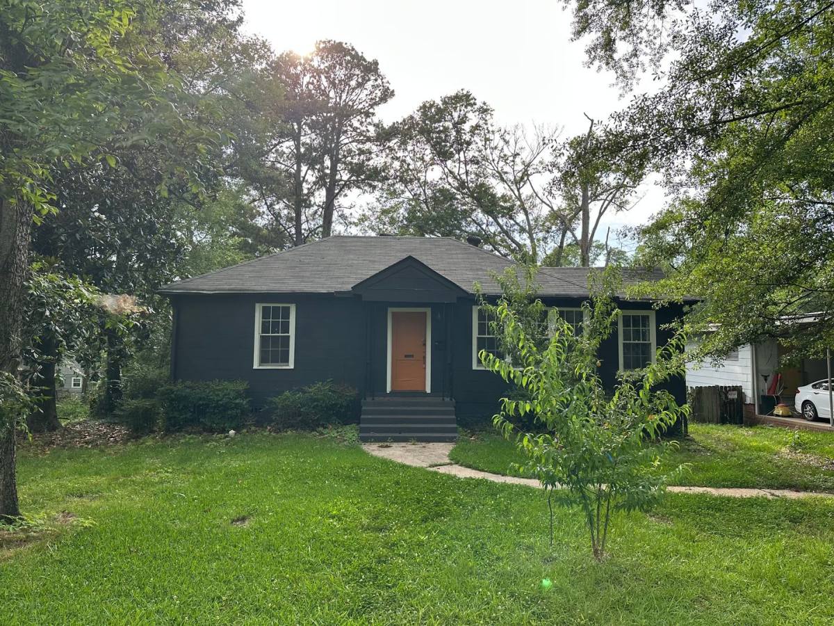 House for rent at 4833 Churchill Dr, Jackson, MS 39206