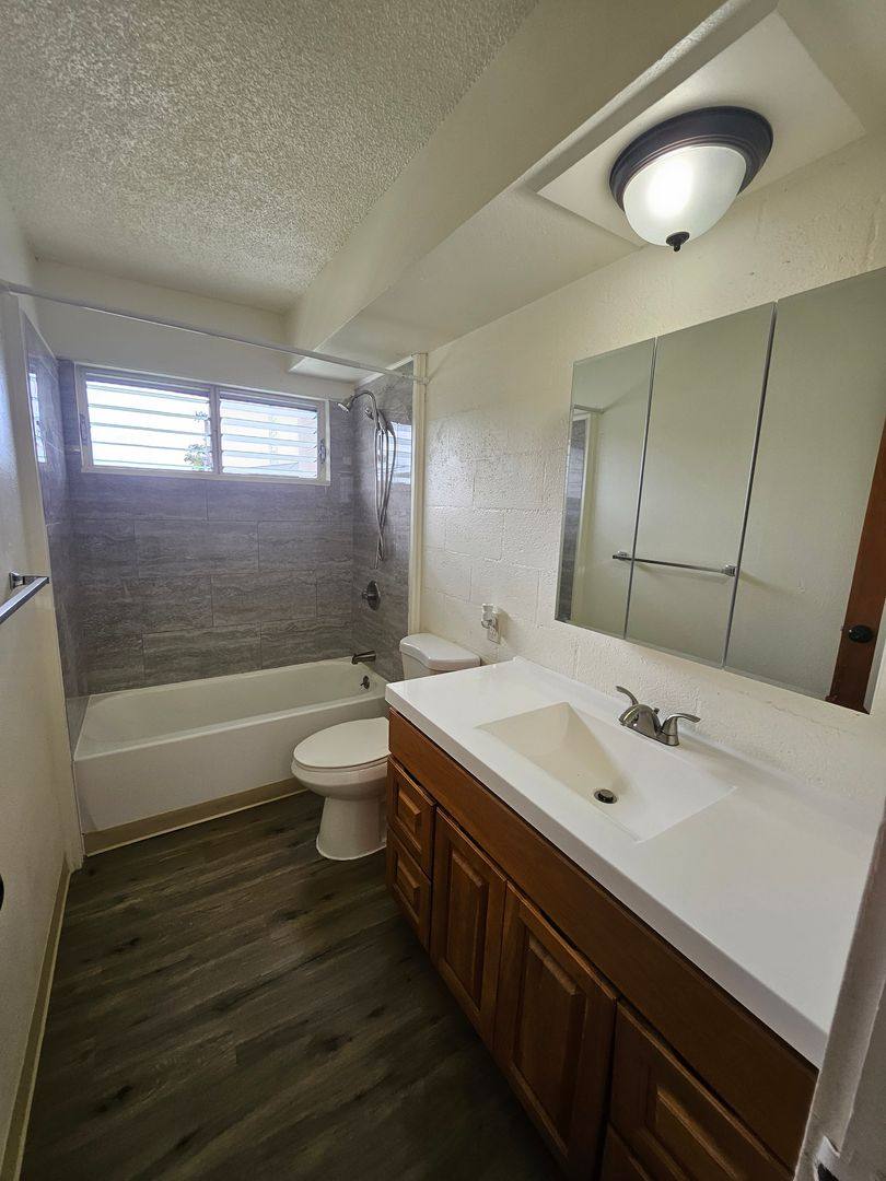 Apartment for rent at 337 Ululani St, Hilo, HI 96720