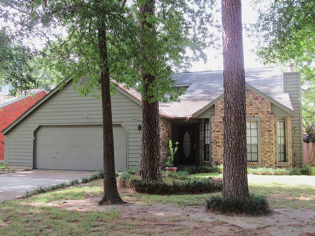 House for rent at 3311 Golden Willow Dr, Kingwood, TX 77339