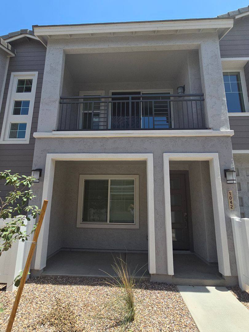 Townhouse for rent at 8149 E Petunia Ave #1042, Mesa, AZ 85212
