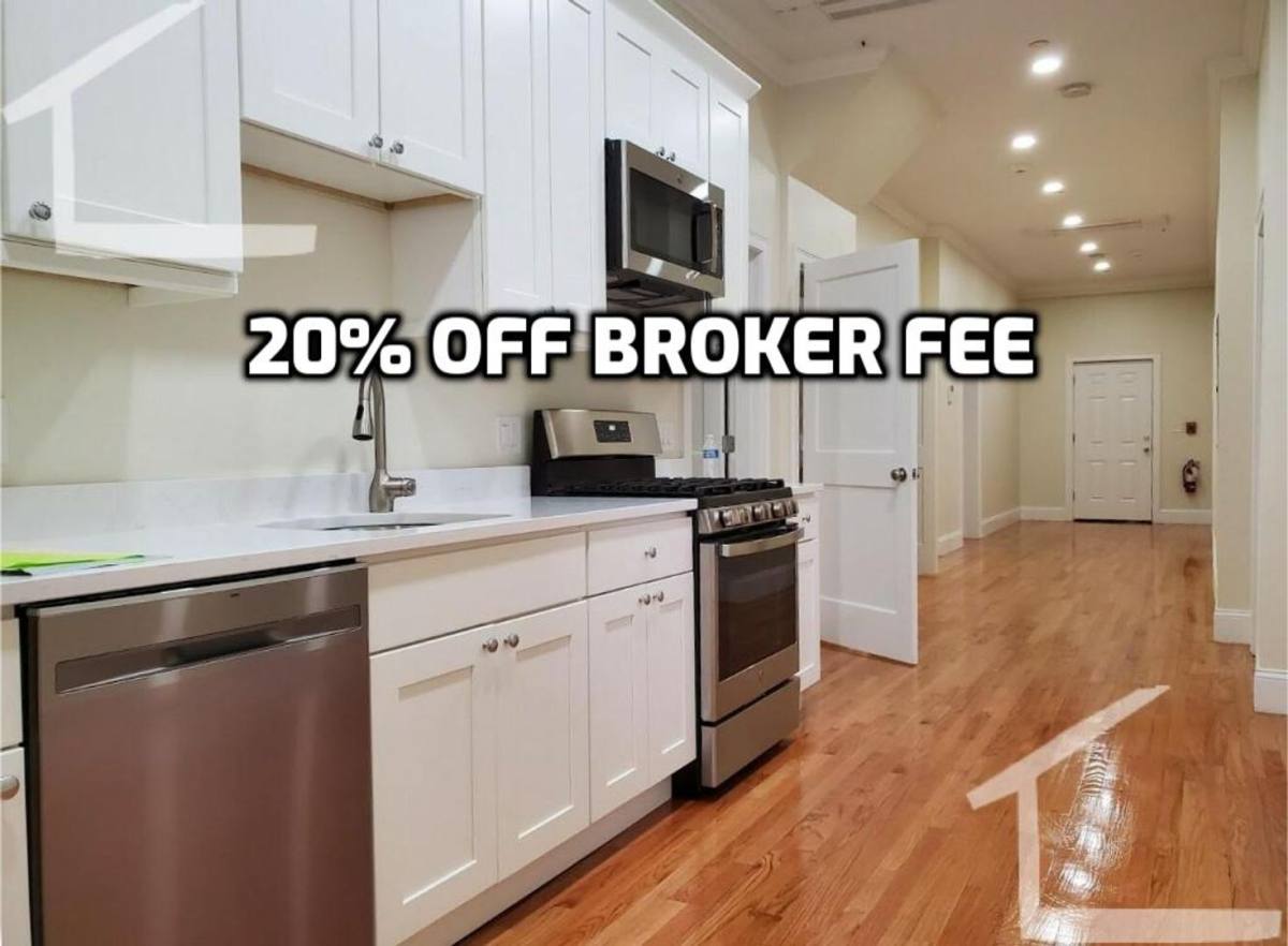 Apartment for rent at 12 Harris St #101, Brookline, MA 02446