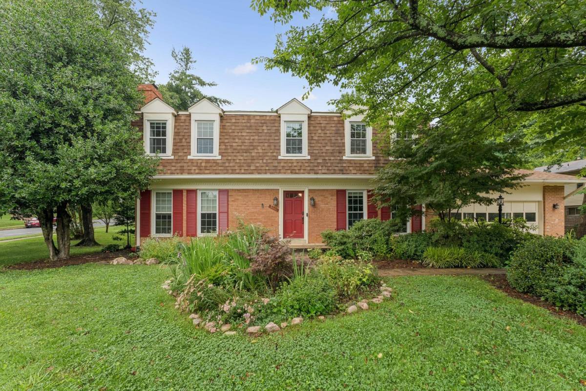 House for rent at 2001 Friendship Lane, Falls Church, VA 22043