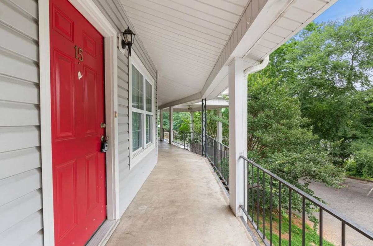 Apartment for rent at 24 Oakwood Rd, Little Rock, AR 72202