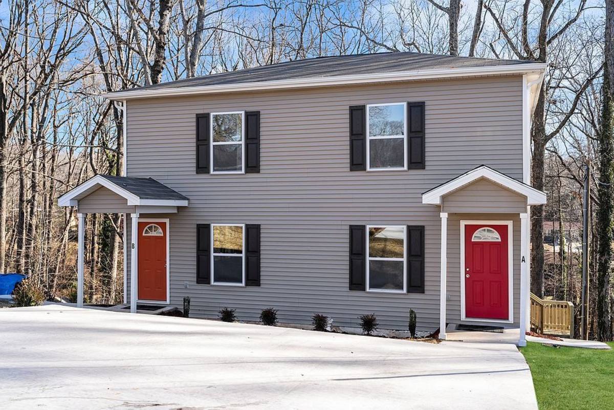 Townhouse for rent at 100 Parkstone Dr, Greenville, SC 29609