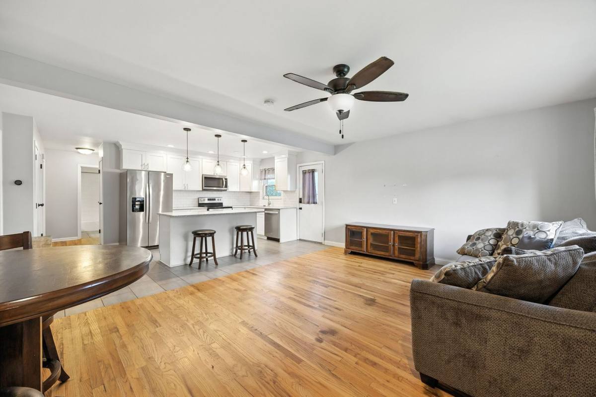 Apartment for rent at 1314-1316 Cambrian Court, Columbus, OH 43220
