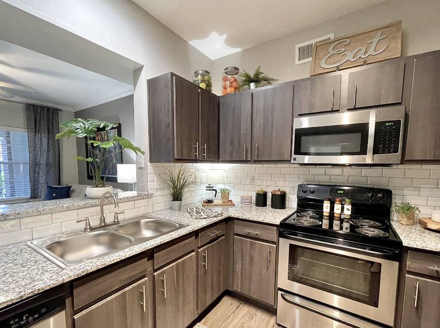 Apartment for rent at 1766 S Park View Dr, Houston, TX 77084