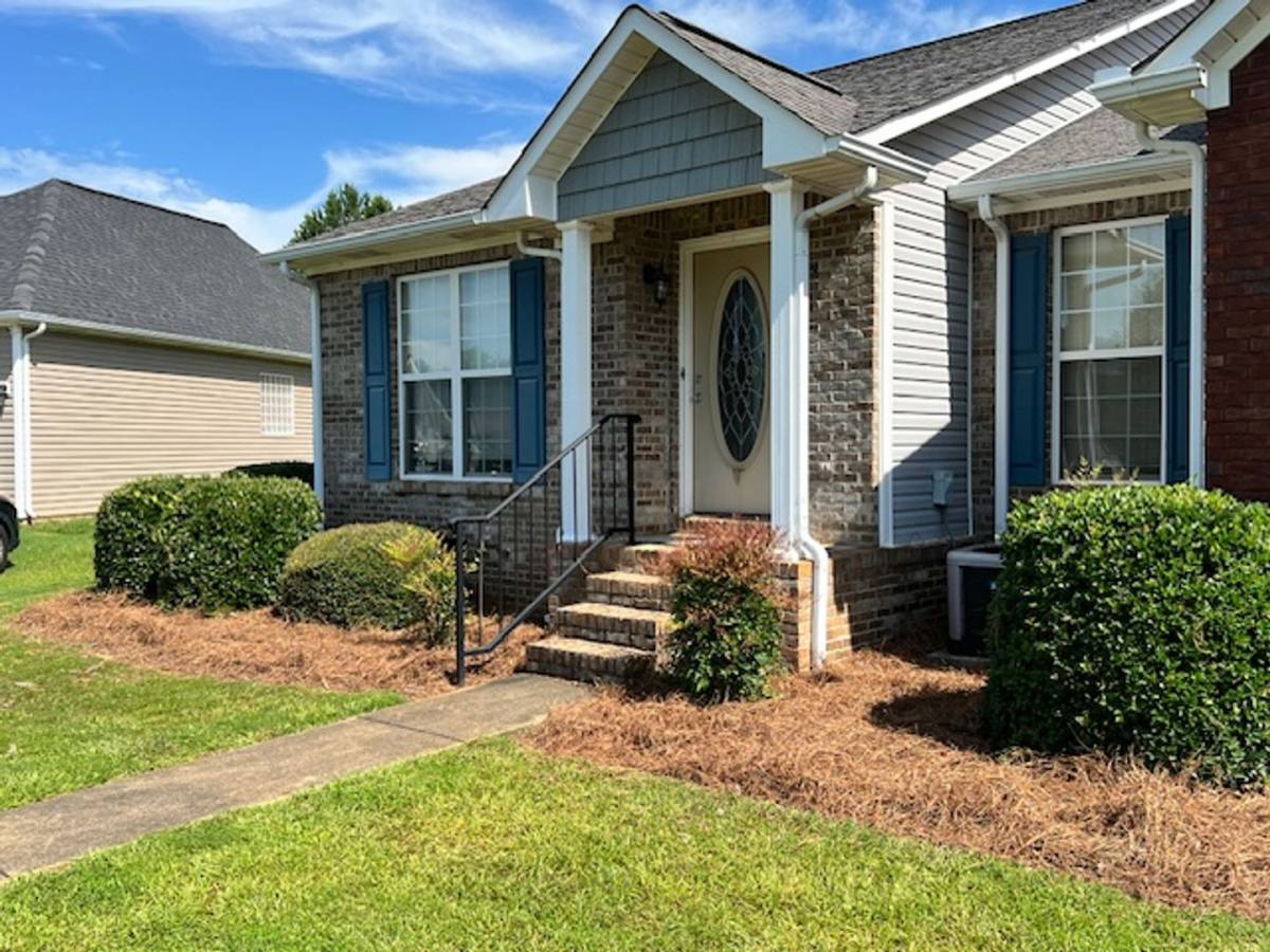 Townhouse for rent at 1488 Bailee Way, Jacksonville, AL 36265