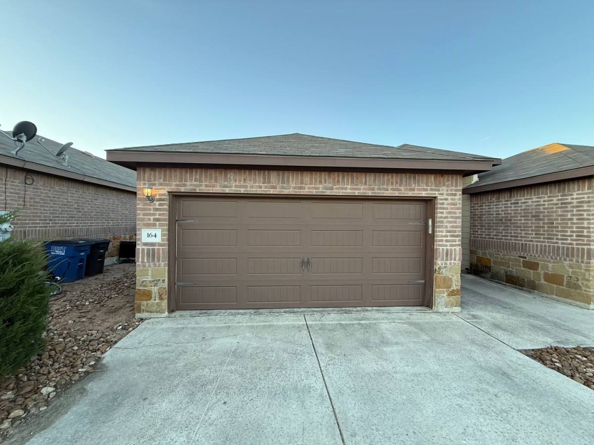 Townhouse for rent at 164 Joanne Cove, New Braunfels, TX 78130