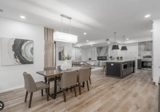 Apartment for rent at 2829 Timmons #221-5, Houston, TX 77027
