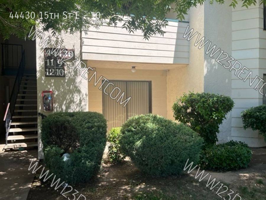 Condo for rent at 44430 15th St E #10, Lancaster, CA 93535