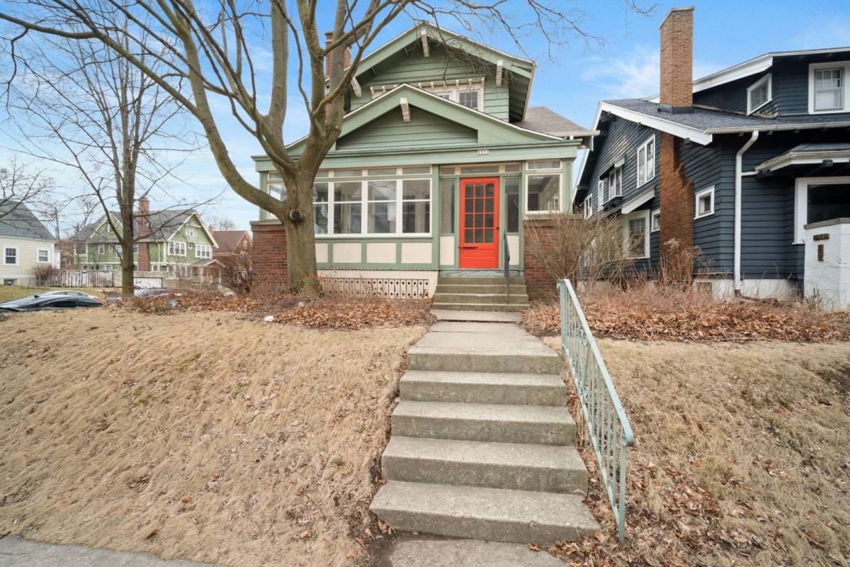 Apartment for rent at 1931 E Kenwood Blvd, Milwaukee, WI 53211