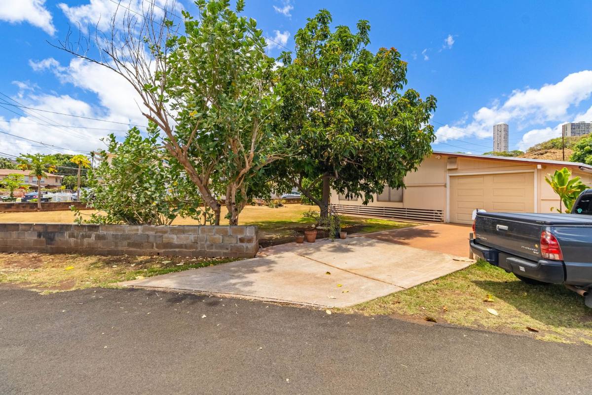 98-235 Oa St, Aiea, HI 96701