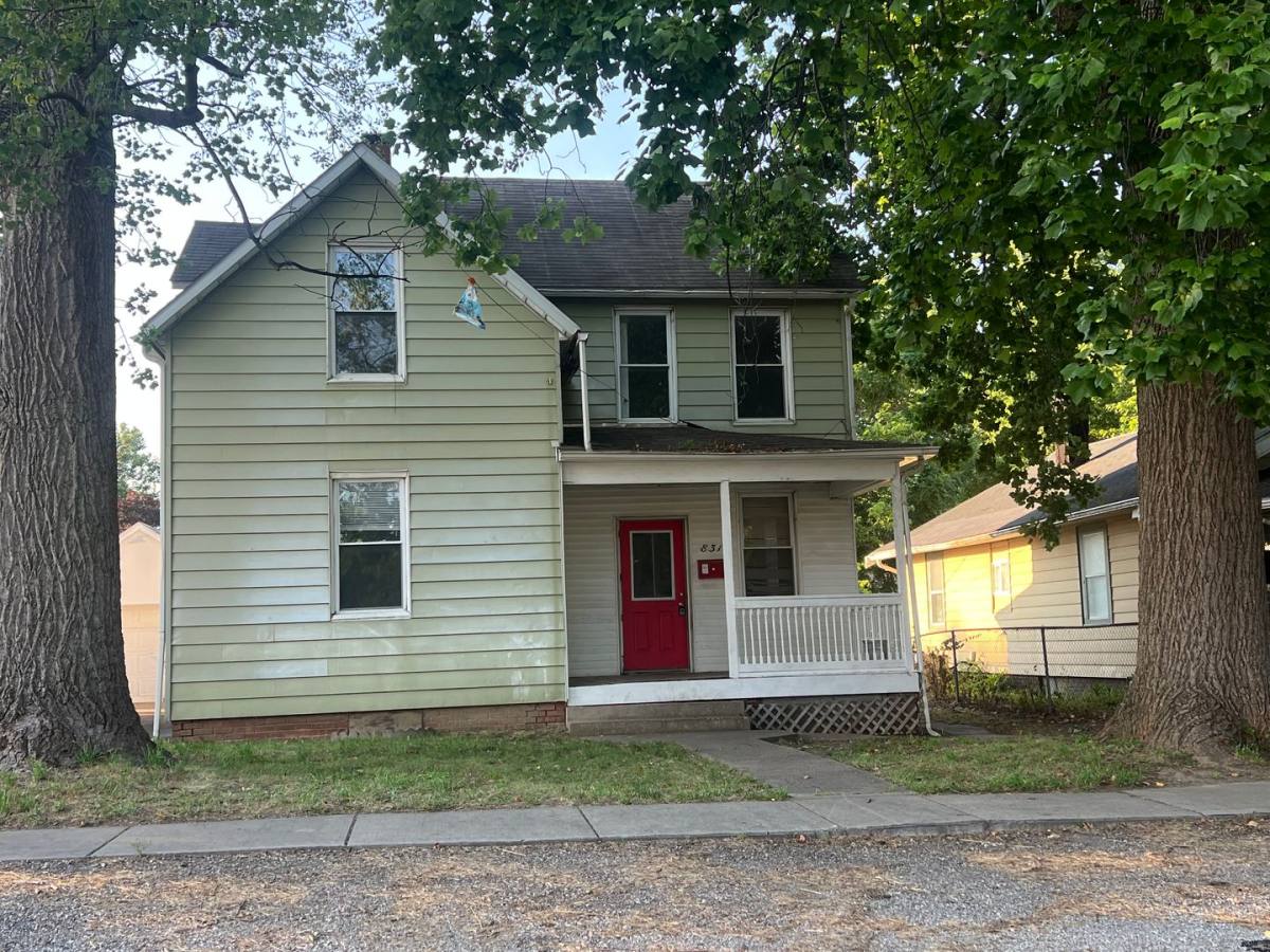 House for rent at 831 E Percy, Springfield, IL 62702