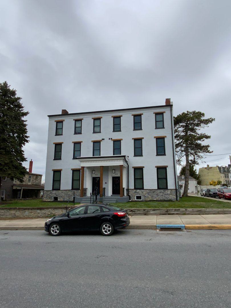 Apartment for rent at 557 Union St, Columbia, PA 17512