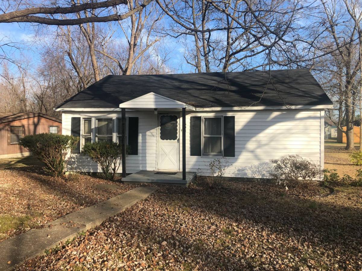 House for rent at 608 N 20th, Herrin, IL 62948