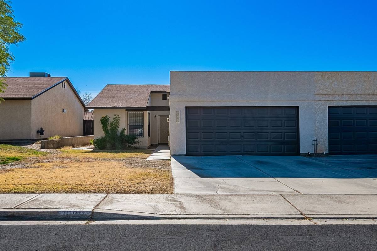 Townhouse for rent at 1665 W 14th St, Yuma, AZ 85364
