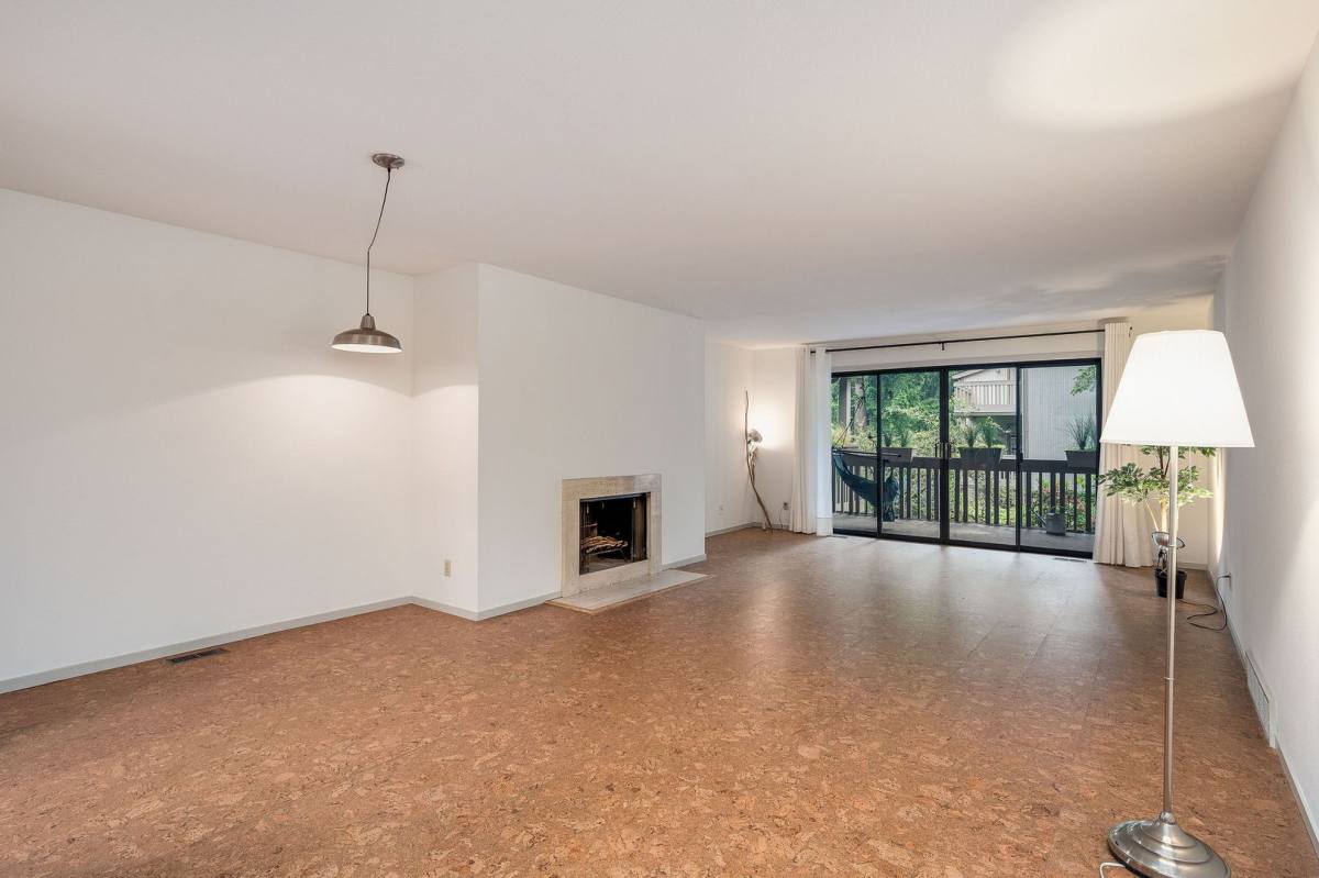 Condo for rent at 13730 15th NE, Seattle, WA 98125