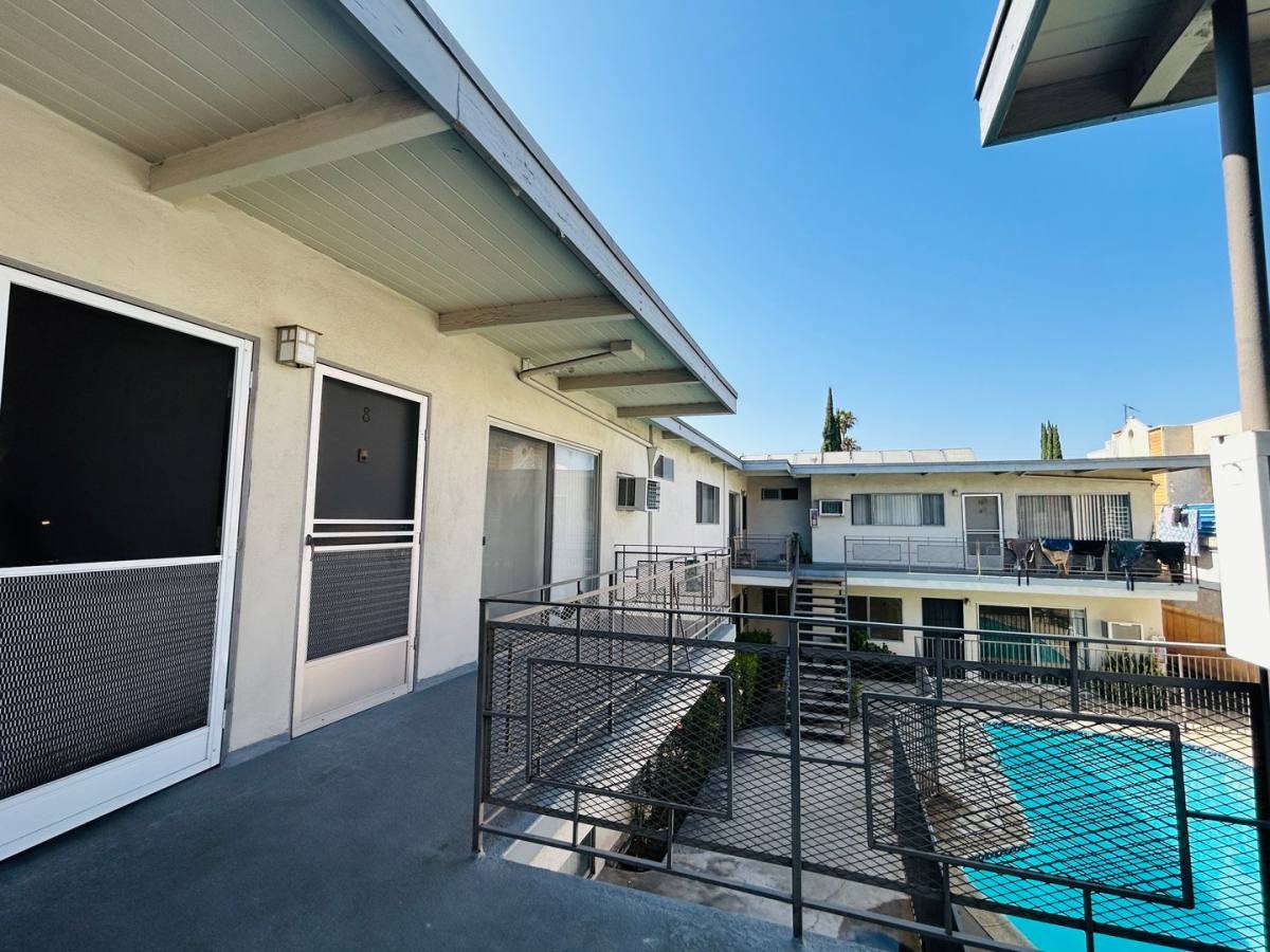Apartment for rent at 12631 Vanowen St, North Hollywood, CA 91605