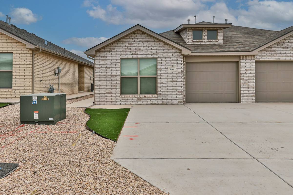 Apartment for rent at 2110 N Ave, Lubbock, TX 79403
