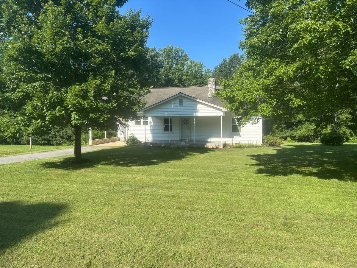 House for rent at 4537 Burton Lane, Denver, NC 28037