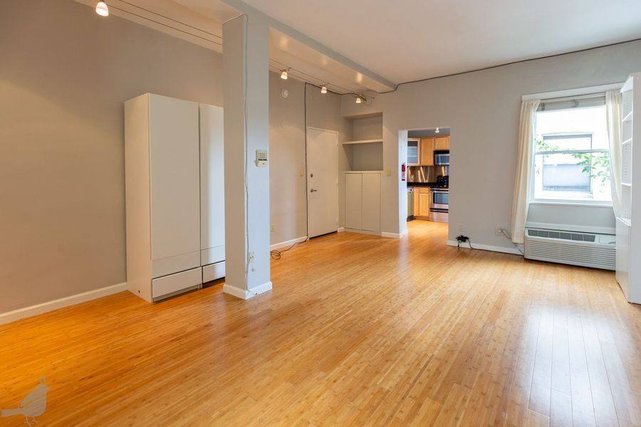 House for rent at 1822 15th St NW #206, Washington, DC 20009