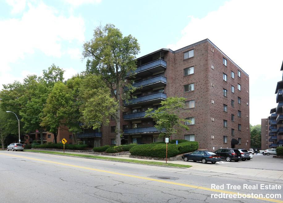 Apartment for rent at 245 Main St #14, Watertown, MA 02472