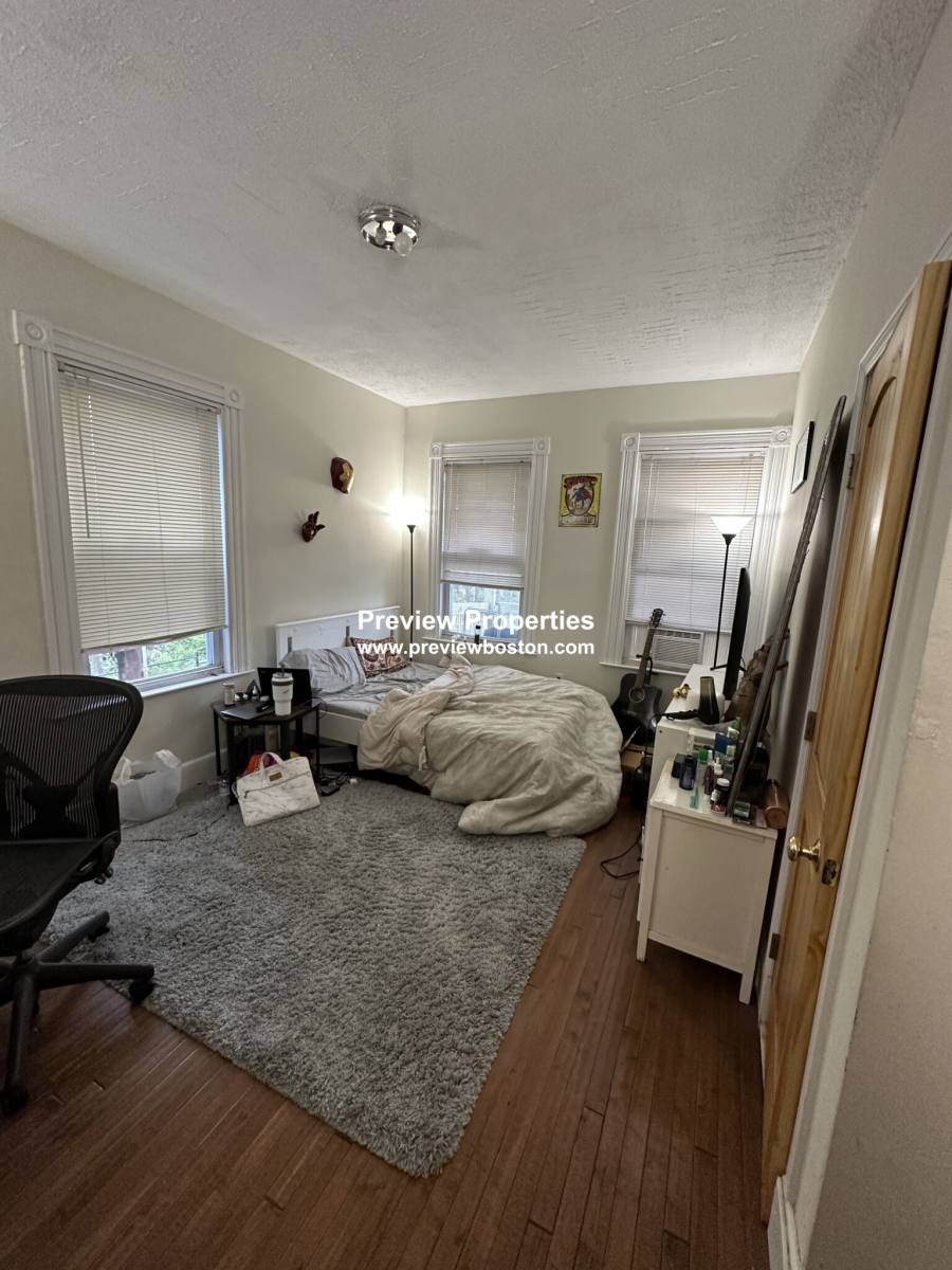 Apartment for rent at 190 Highland #2P, Roxbury, MA 02119