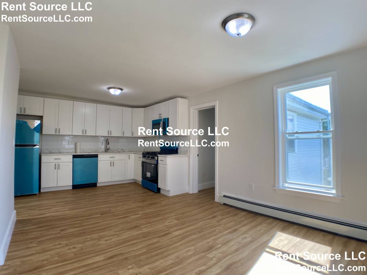 House for rent at 69 Florence St #3, Somerville, MA 02145