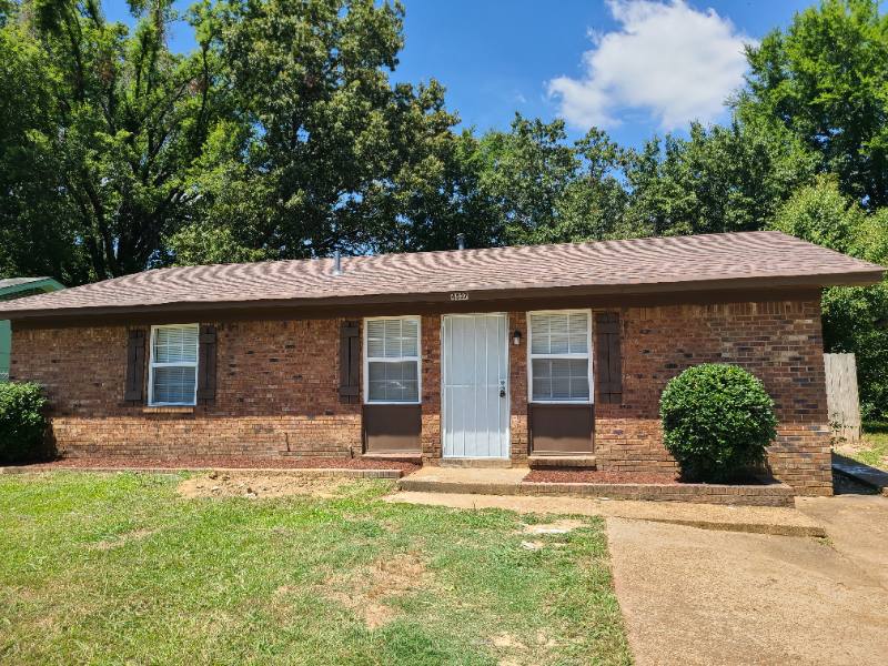 House for rent at 4537 Sumners Wells Rd, Memphis, TN 38118