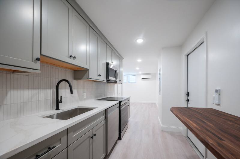 Apartment for rent at 126 Adelaide Ave #B04, Providence, RI 02907
