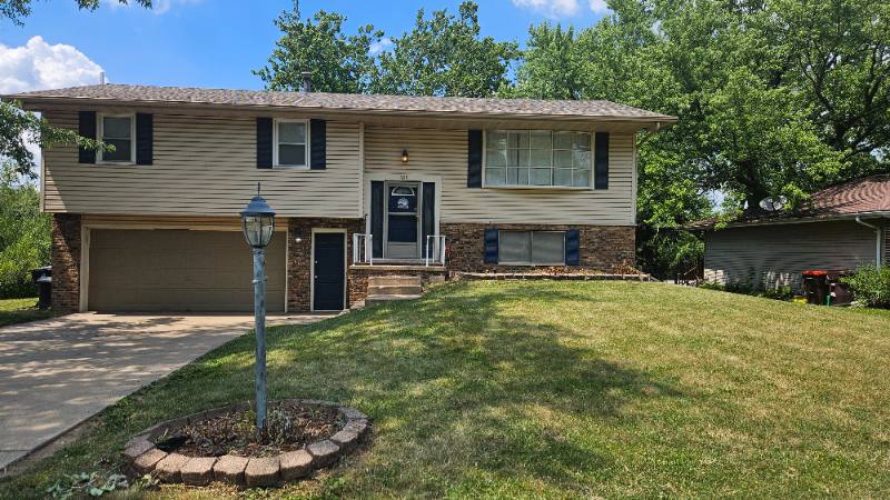 House for rent at 1605 W Lincolnwood Place, Peoria, IL 61614