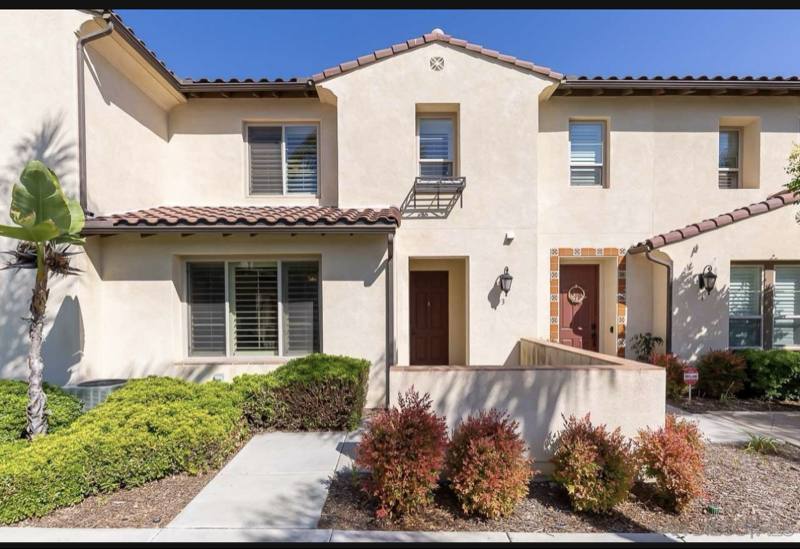 Townhouse for rent at 2221 Capistrano Way #3, Chula Vista, CA 91915