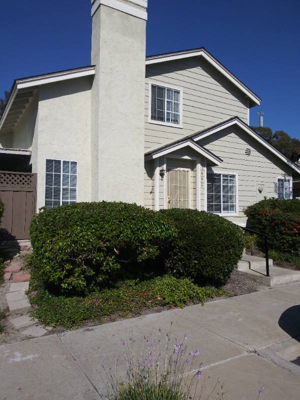 Townhouse for rent at 2882 Sanford Lane, Carlsbad, CA 92010
