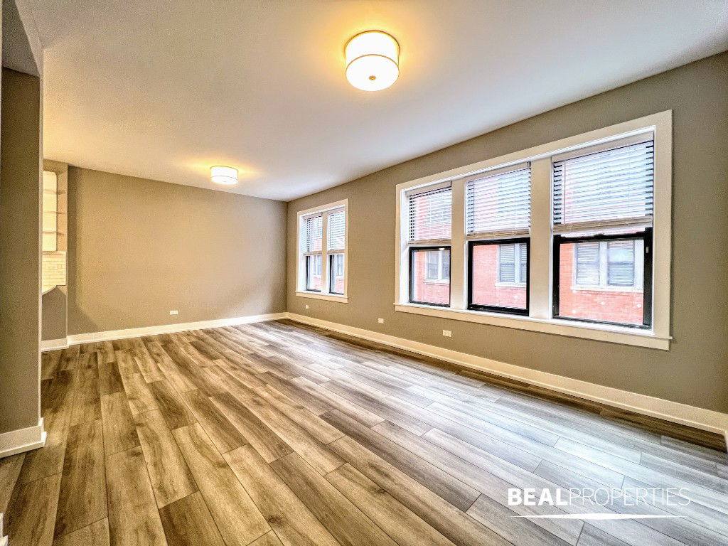 Apartment for rent at 3943 N Janssen Ave #S1, Chicago, IL 60613