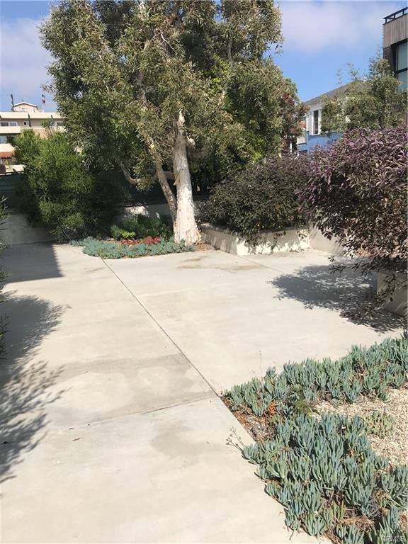 House for rent at 75 18th St, Hermosa Beach, CA 90254