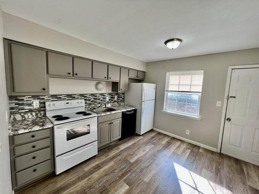 Apartment for rent at 2014 S Elm, Pittsburg, KS 66762