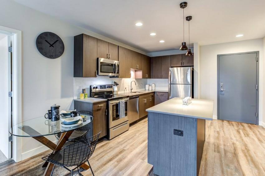 Apartment for rent at 375 W Dundee Rd, Wheeling, IL 60090