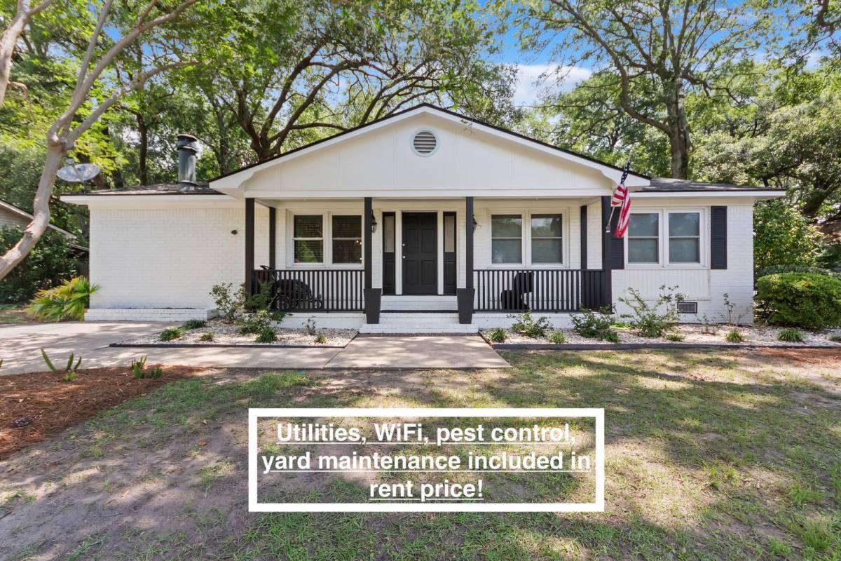 House for rent at 1431 Glencoe Dr, Mount Pleasant, SC 29464