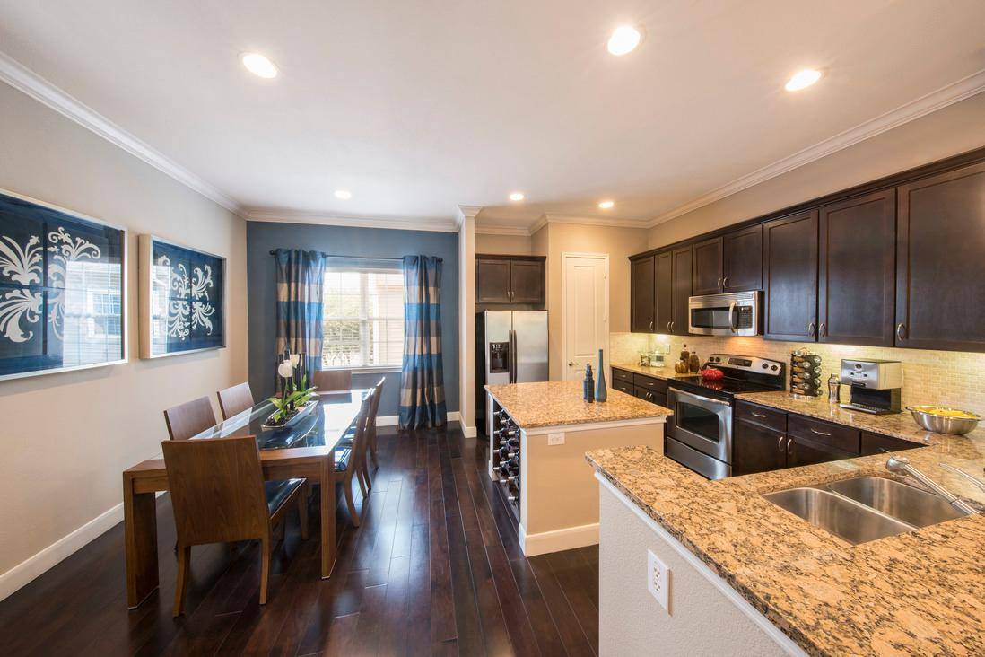 Apartment for rent at Grand Reserve, 6044 E Lovers Lane, Dallas, TX 75206