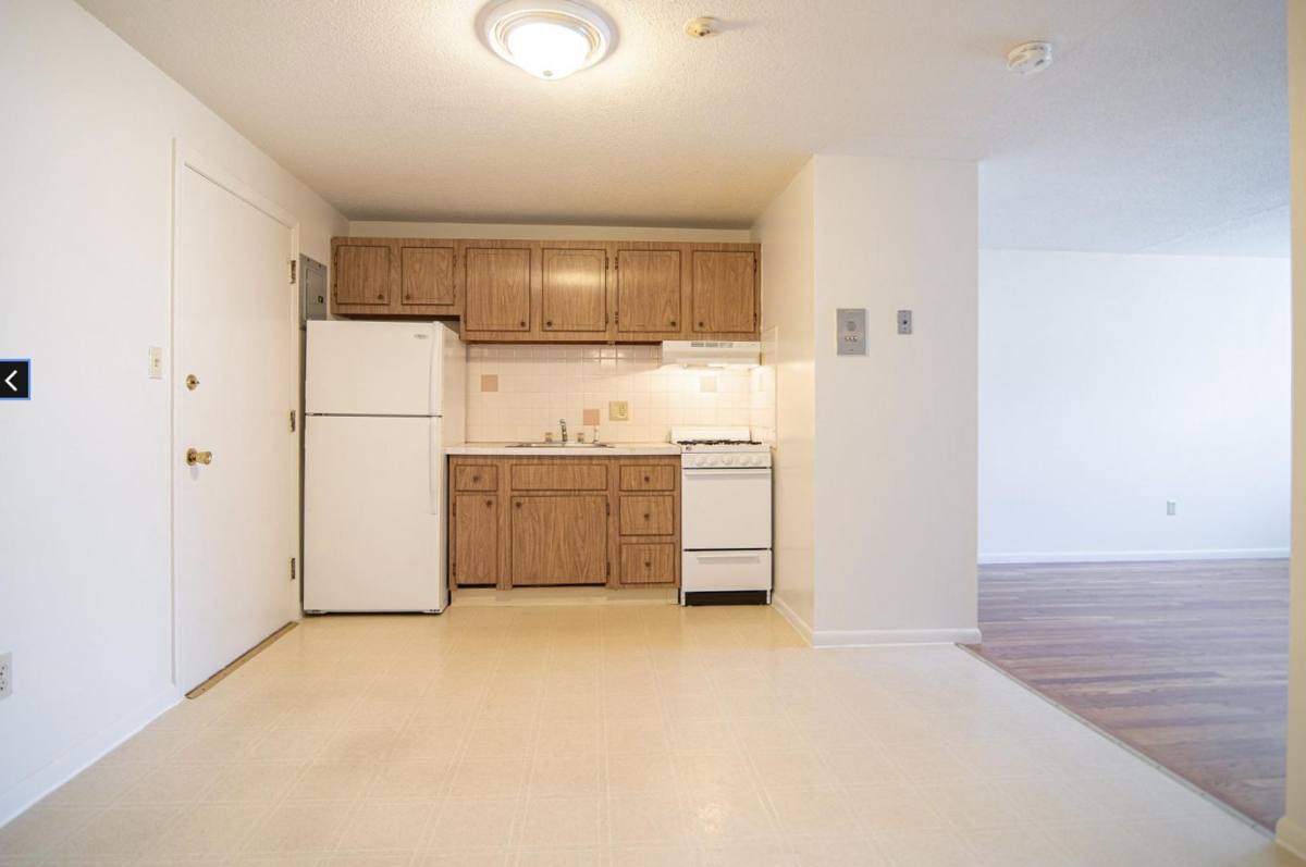 Apartment for rent at 231 Pine St, Lowell, MA 01851