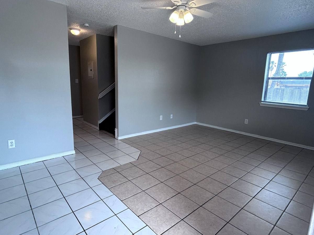 Townhouse for rent at 2412 Elisa Lane, Edinburg, TX 78541