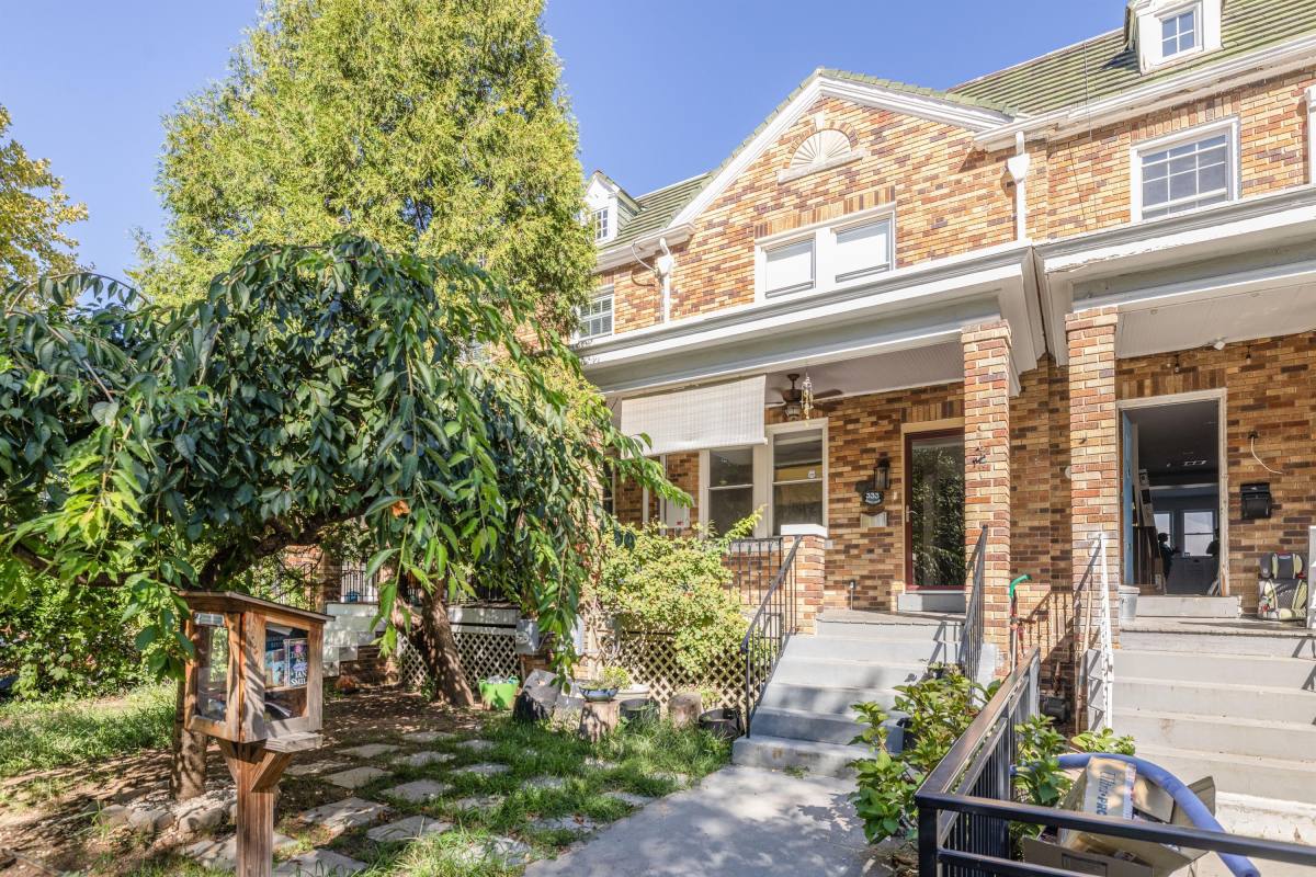 House for rent at Kingman Park, 333 17th Place NE, Washington, DC 20002