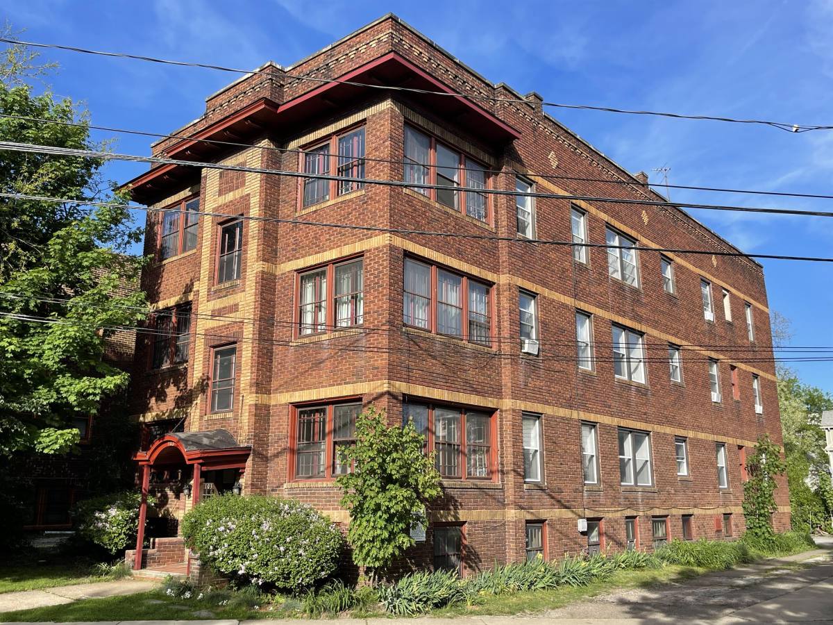 Apartment for rent at 103 S Portage Path #7, Akron, OH 44303