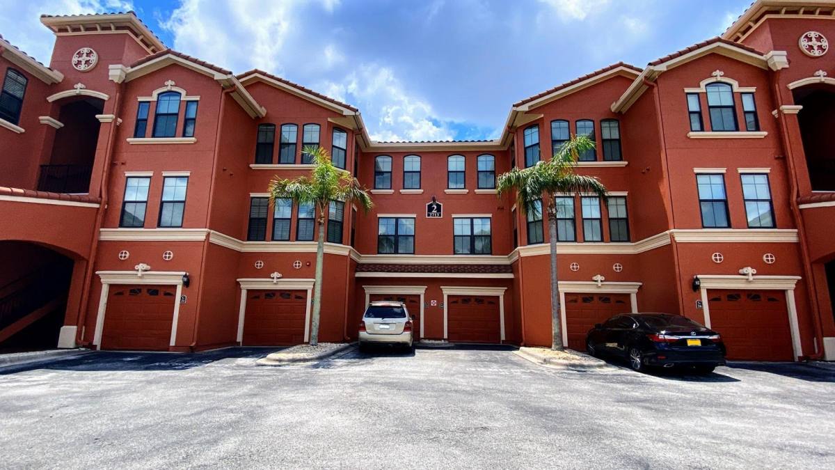 Condo for rent at Grand Venezia at Baywatch Condominiums, 2713 Via Murano #1, Clearwater, FL 33764
